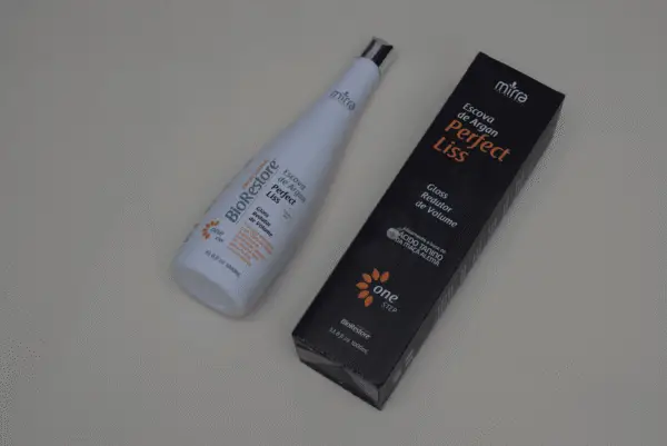 https://cdn.shopify.com/s/files/1/0622/0477/2421/files/DSC05583_1.png?v=1737170983 Escova De Argan Perfect Liss Biorestore - 1000ml
